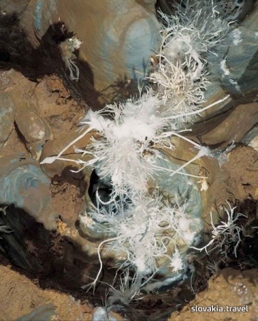 Ochtinská aragonitová jaskyňa